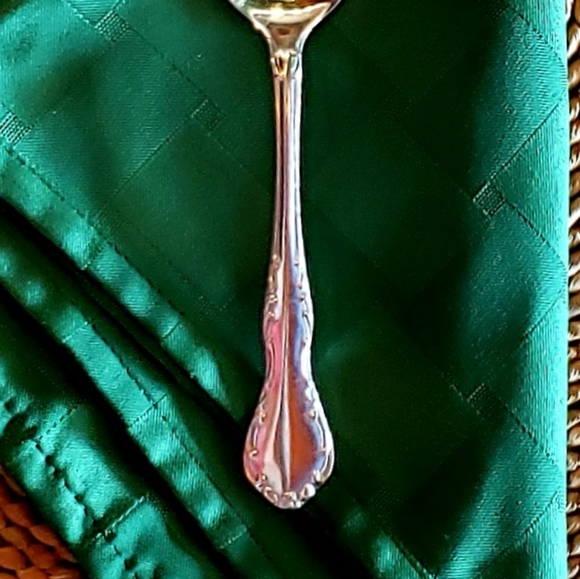 QUEEN'S COURT Japan SS 4-Piece Place Setting VTG - Picture 10 of 11